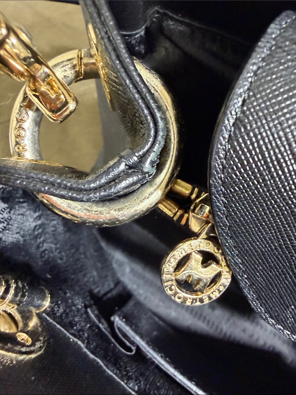 Lux Metrocity Black Saffiano Leather Structured Tote Bag Gold Hardware Vintage. - Picture 16 of 16